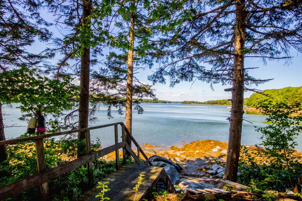 183 Snows Point Road Saint George ME 04860
