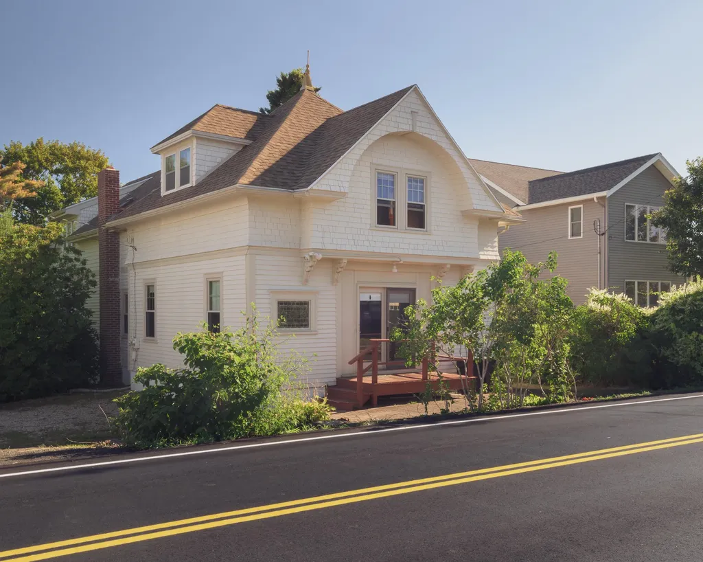 24 Nubble Road York ME 03909