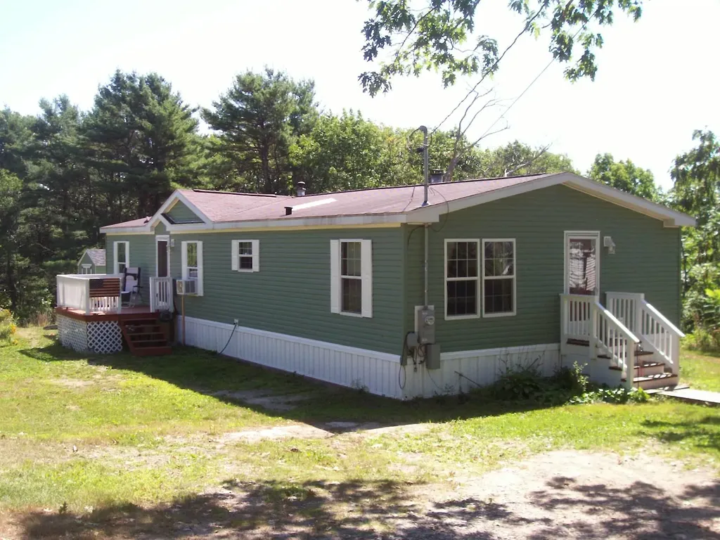 105 River Road Boothbay ME 04537