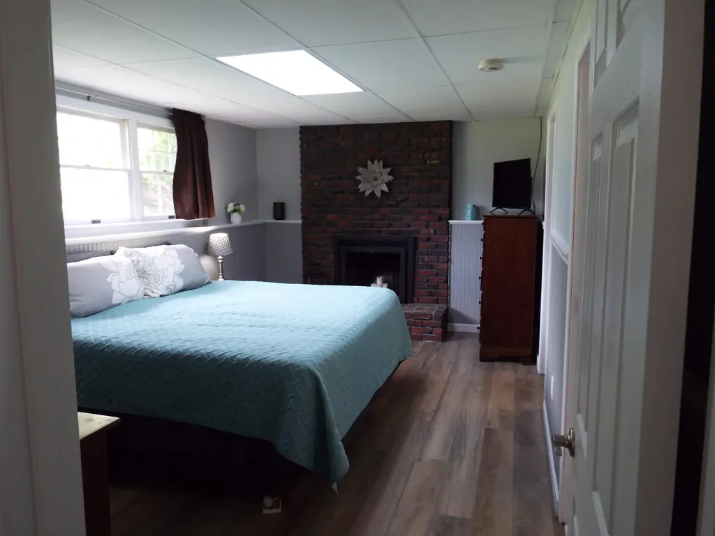 114 Mayo Road Hampden ME 04444