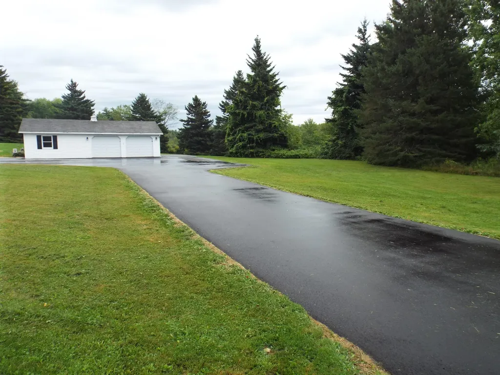 114 Mayo Road Hampden ME 04444