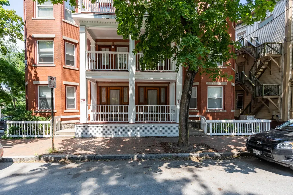 77 Sherman Street Portland ME 04101
