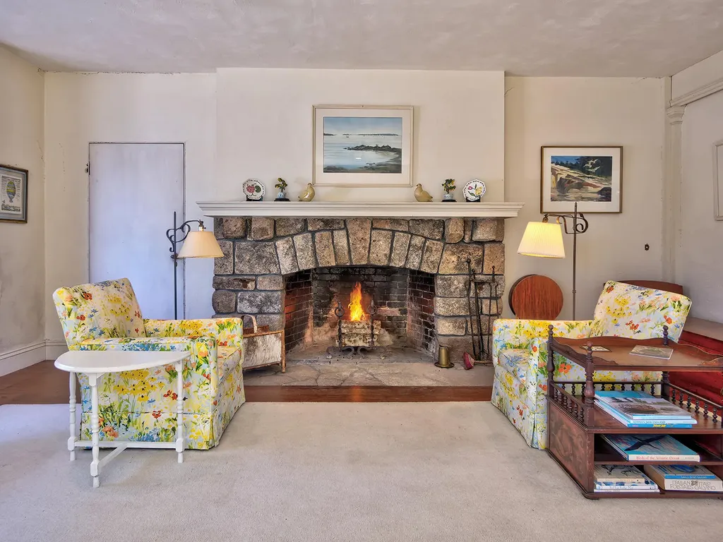 79 Peabody Drive (Northeast Hrb) Mount Desert ME 04662