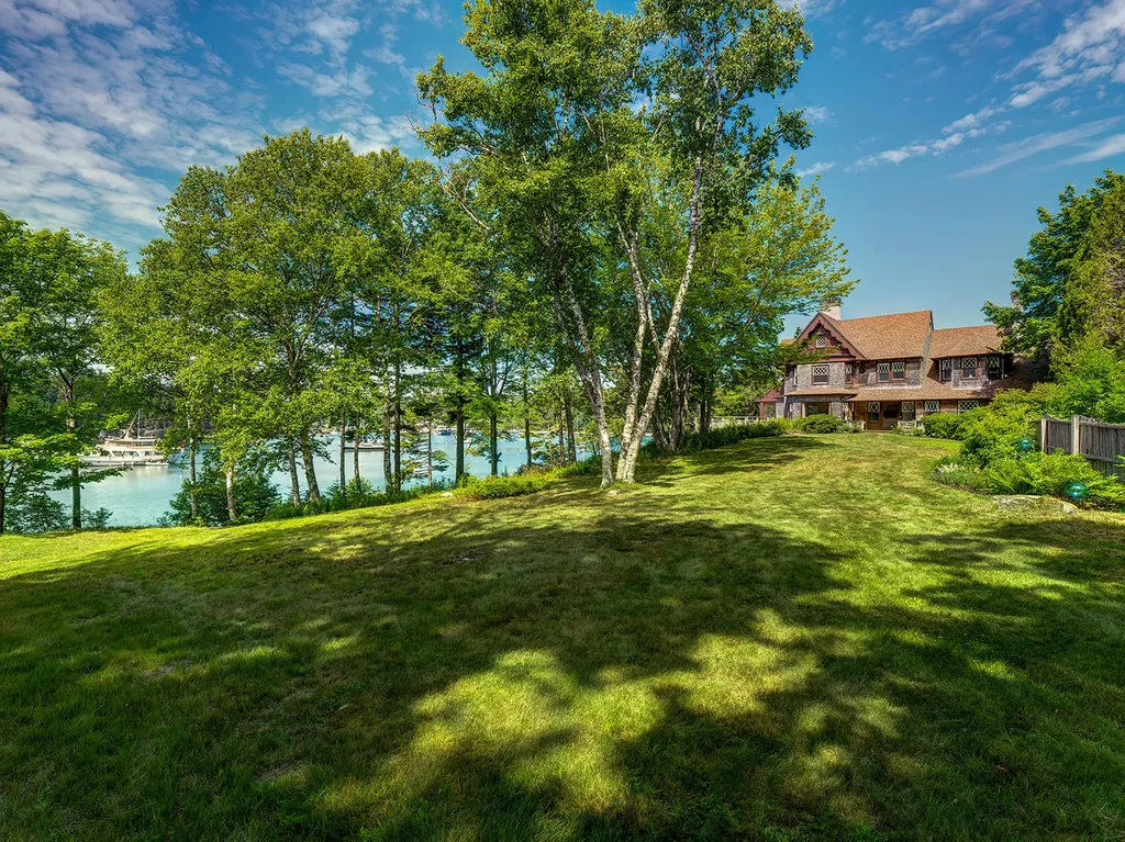 79 Peabody Drive (Northeast Hrb) Mount Desert ME 04662