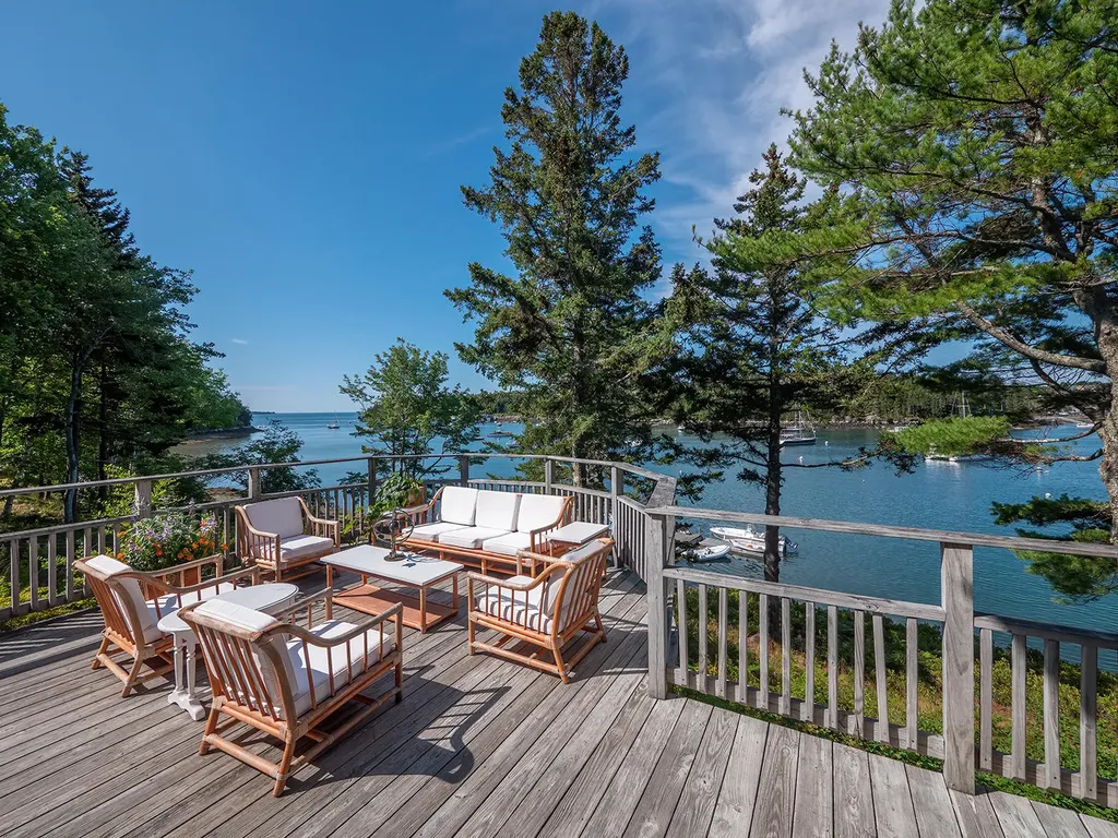 79 Peabody Drive (Northeast Hrb) Mount Desert ME 04662