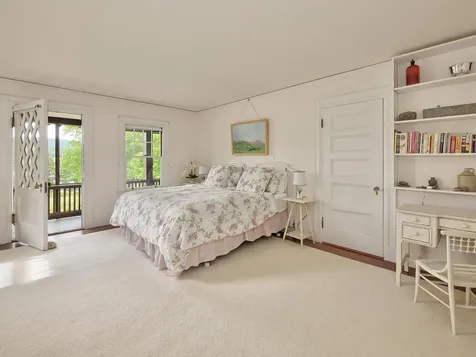 79 Peabody Drive (Northeast Hrb) Mount Desert ME 04662