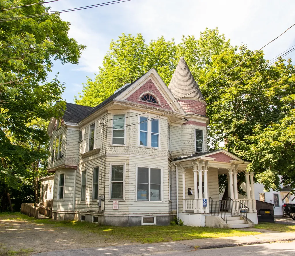 12 Church Street Augusta ME 04330