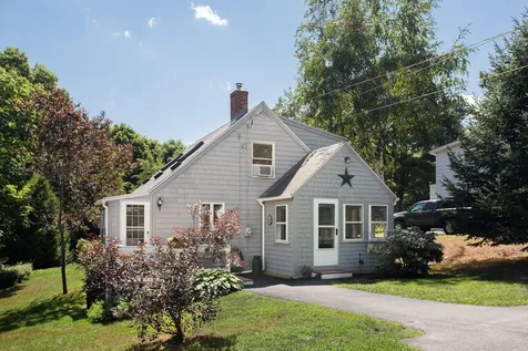 42 Tilton Avenue Kittery ME 03904