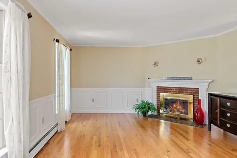 349 Mitchell Road Cape Elizabeth ME 04107