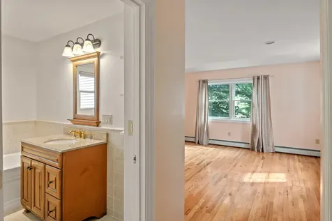 349 Mitchell Road Cape Elizabeth ME 04107