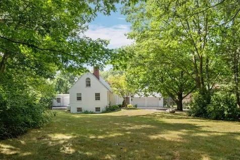 349 Mitchell Road Cape Elizabeth ME 04107