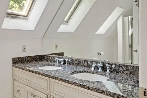 349 Mitchell Road Cape Elizabeth ME 04107