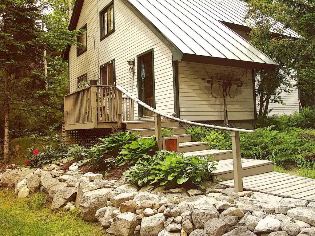 724 East Blue Hill Road Blue Hill ME 04614