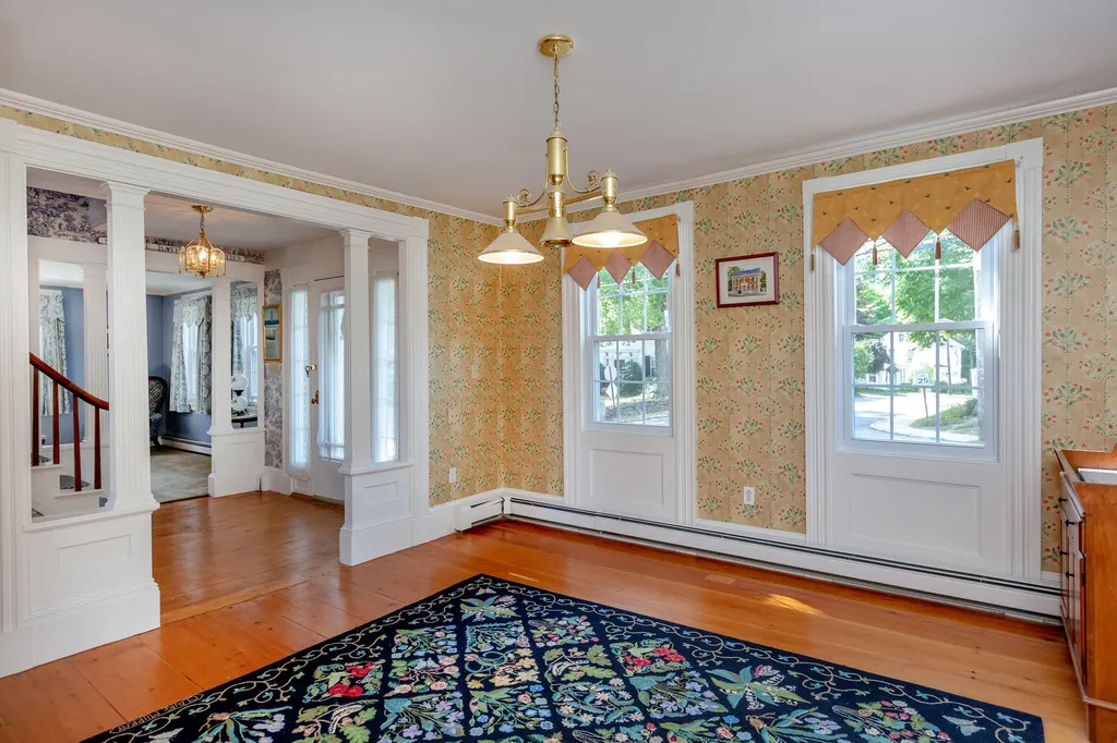 77 Federal Street Wiscasset ME 04578