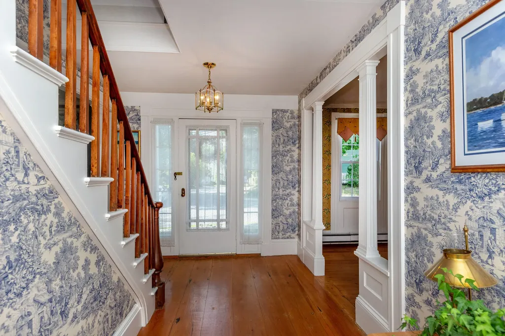 77 Federal Street Wiscasset ME 04578