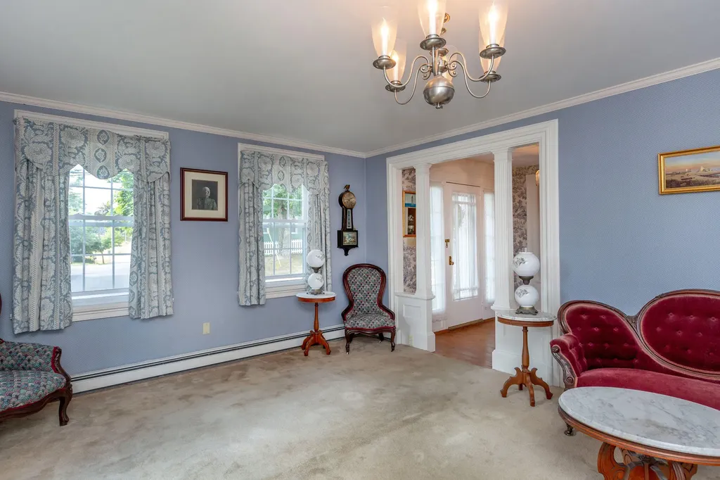 77 Federal Street Wiscasset ME 04578