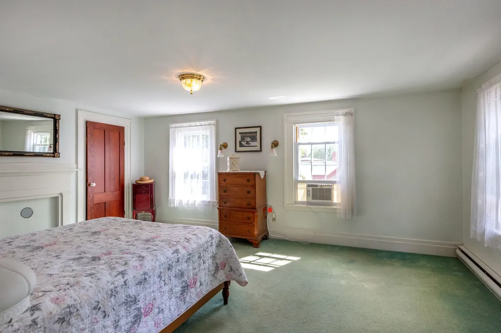 77 Federal Street Wiscasset ME 04578