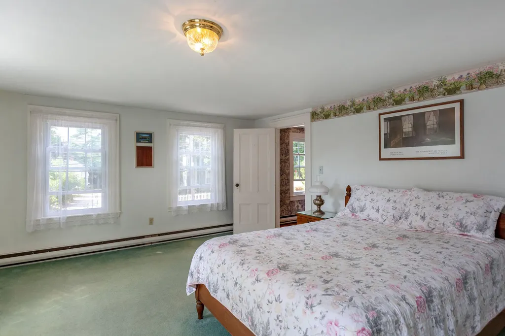 77 Federal Street Wiscasset ME 04578