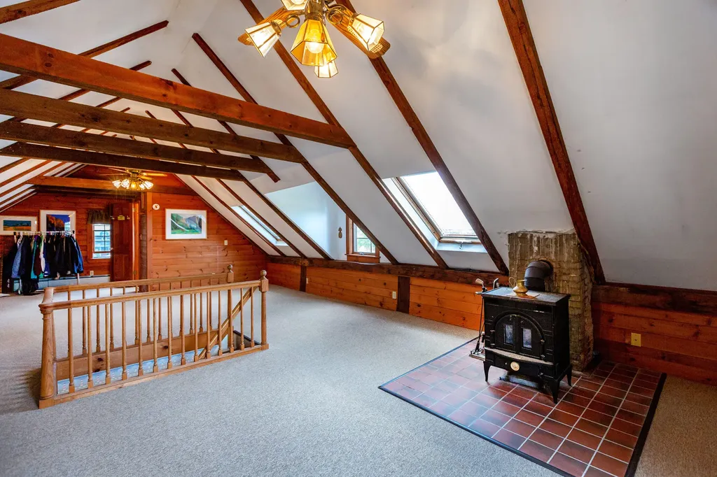 77 Federal Street Wiscasset ME 04578