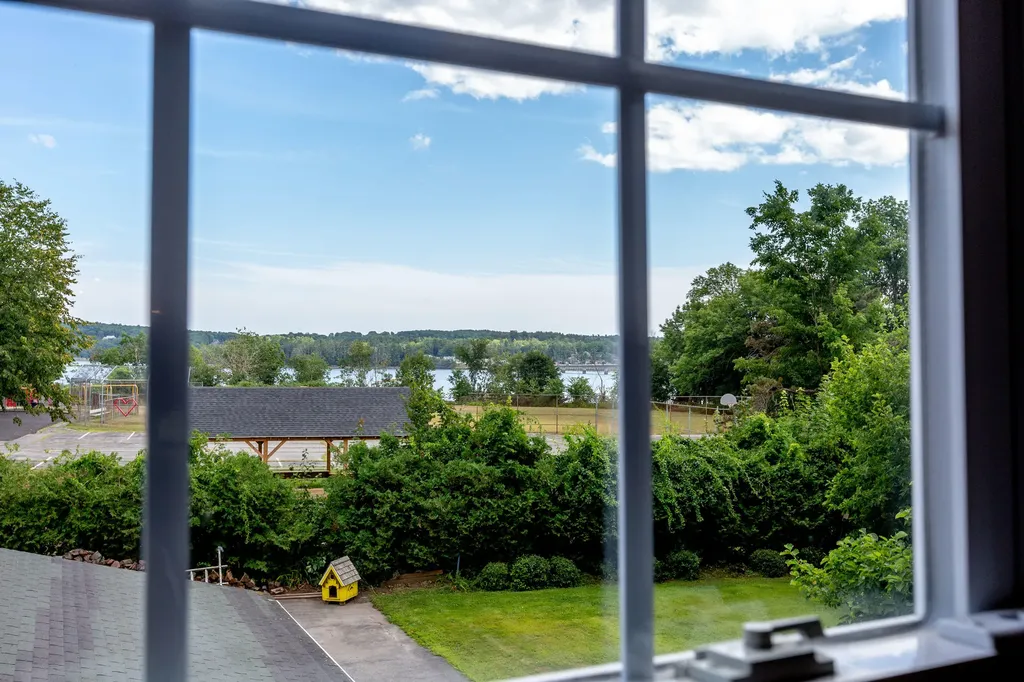 77 Federal Street Wiscasset ME 04578