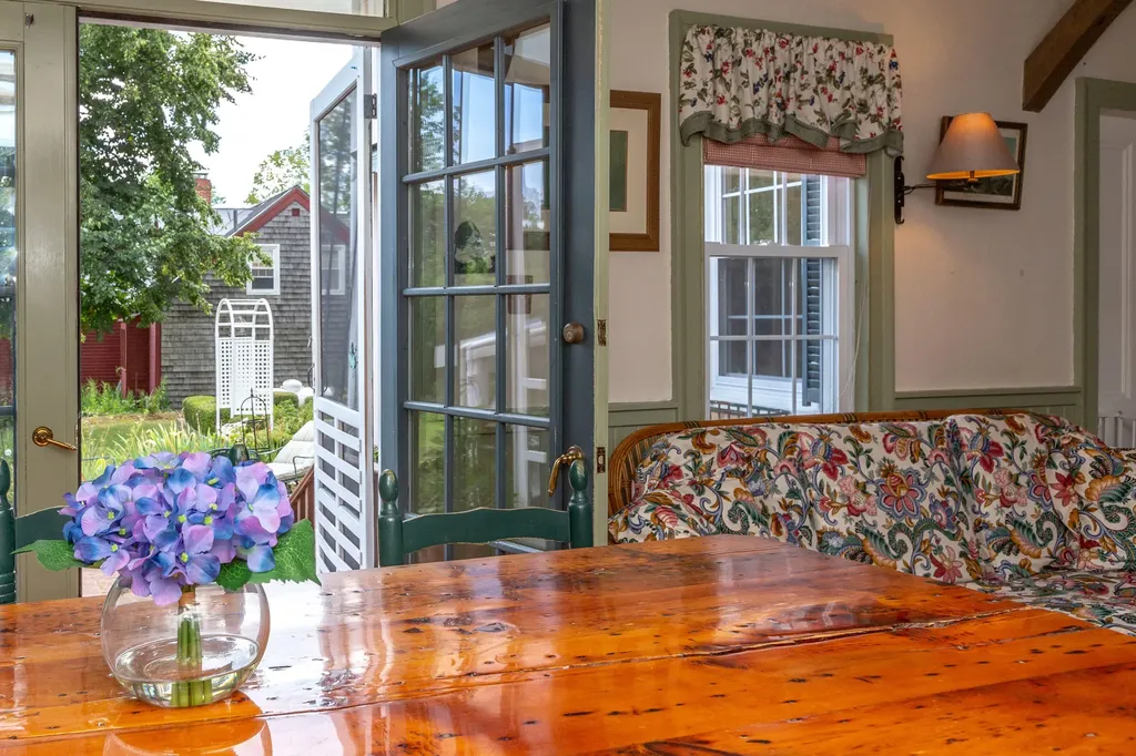 77 Federal Street Wiscasset ME 04578