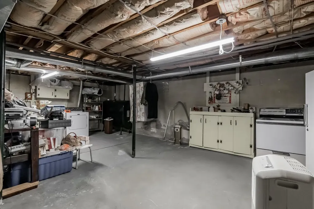 22 Brown Street Lewiston ME 04240