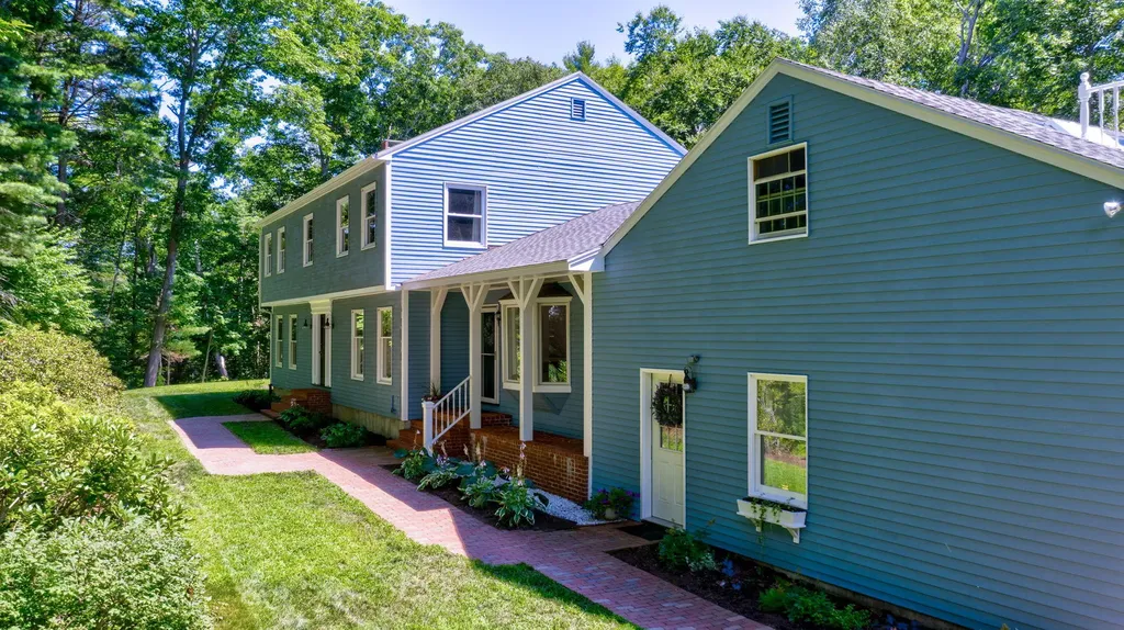 94 Sandy Point Road Yarmouth ME 04096