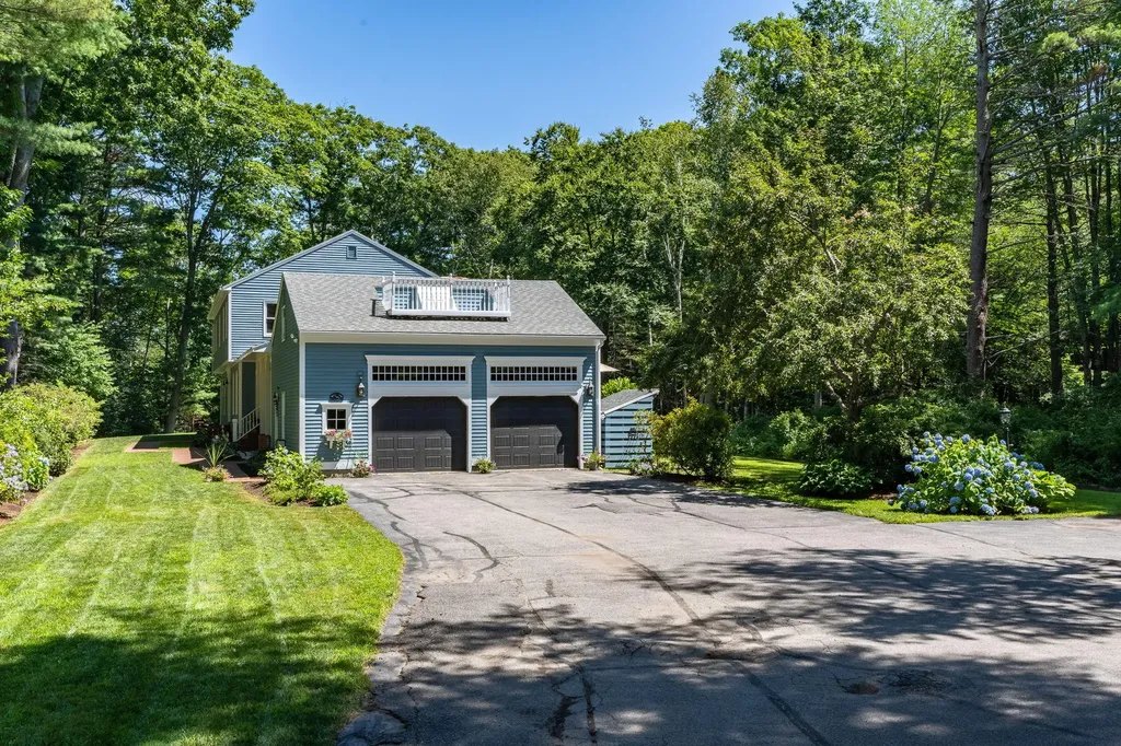 94 Sandy Point Road Yarmouth ME 04096
