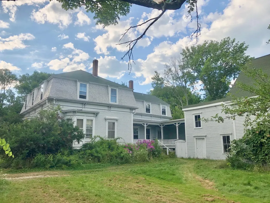 27 Gardiner Street Richmond ME 04357
