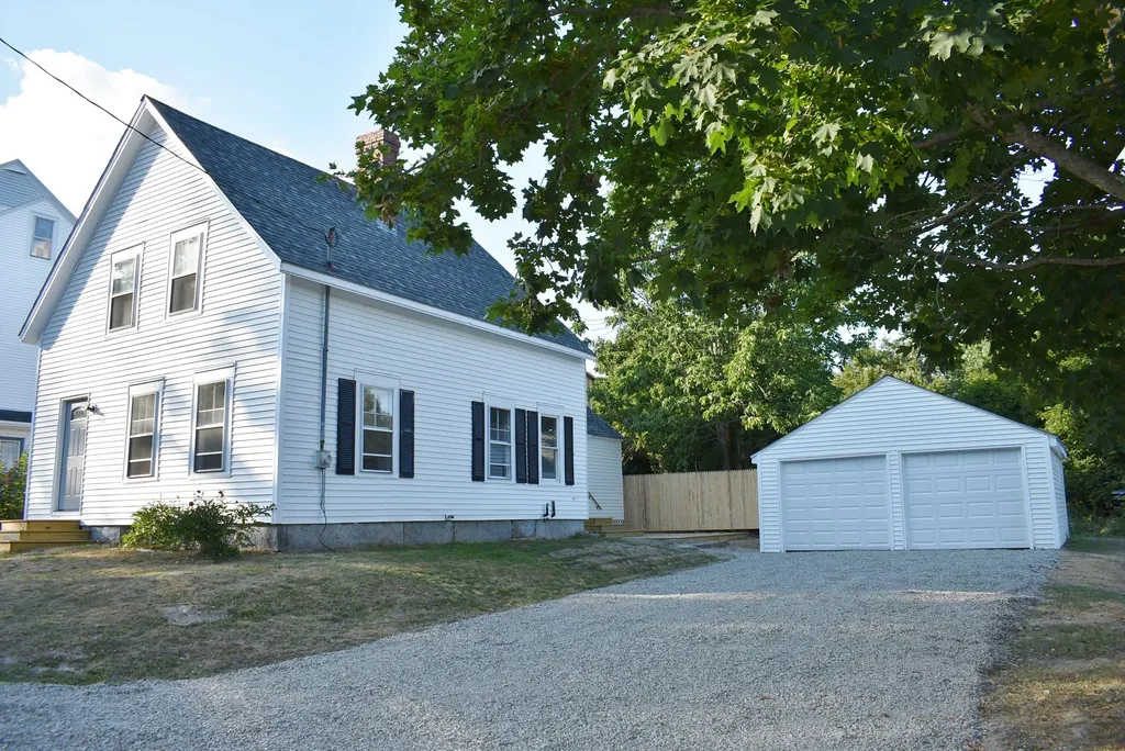 10 Kaler Street Winterport ME 04496