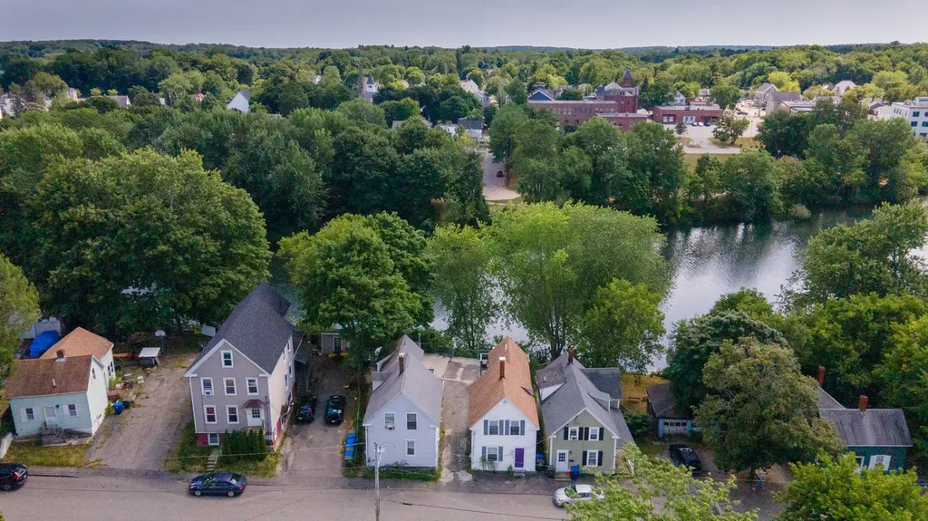 20 River Street Westbrook ME 04092