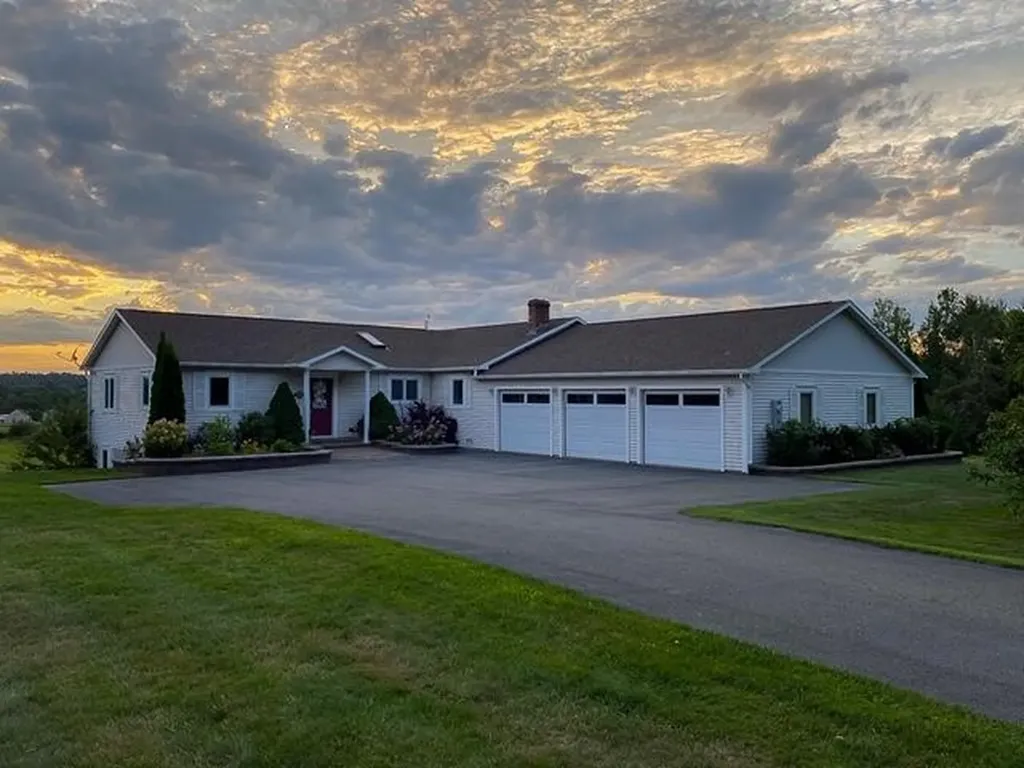 745 Western Avenue Hampden ME 04444