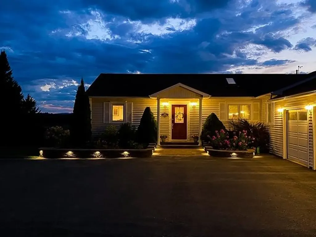745 Western Avenue Hampden ME 04444