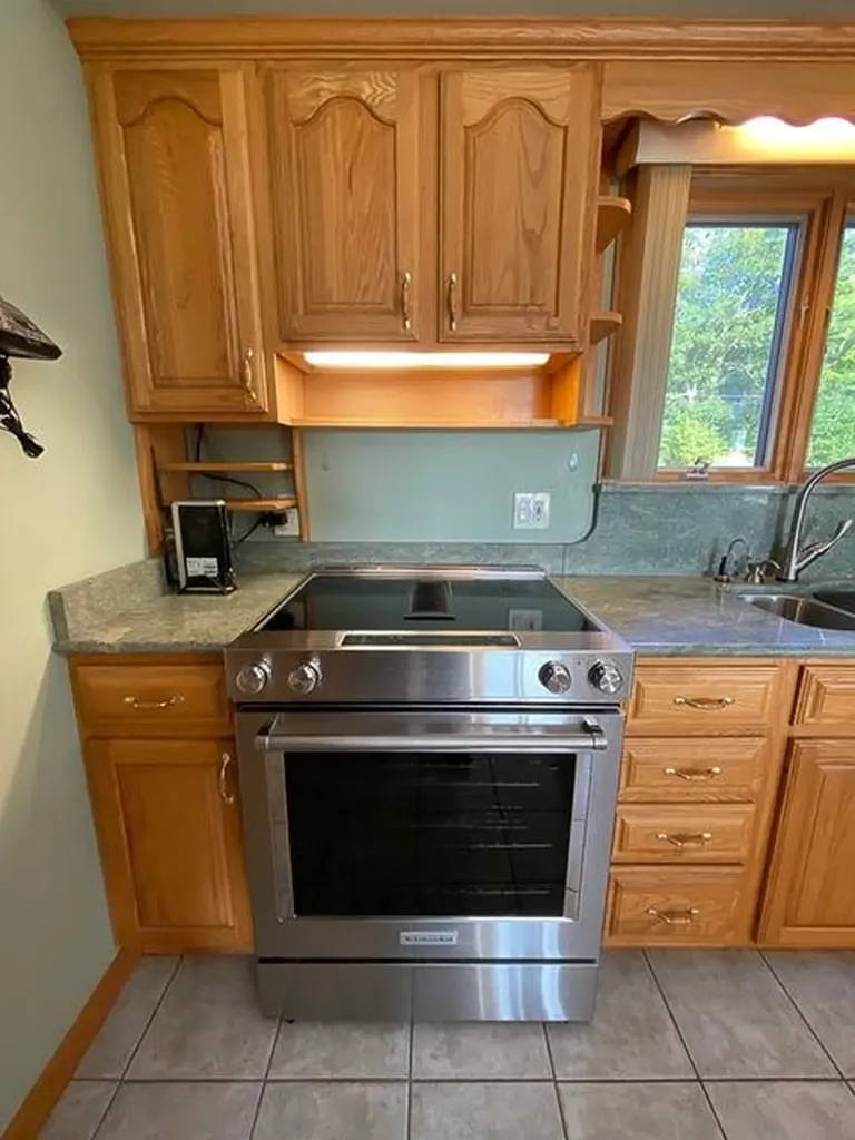745 Western Avenue Hampden ME 04444