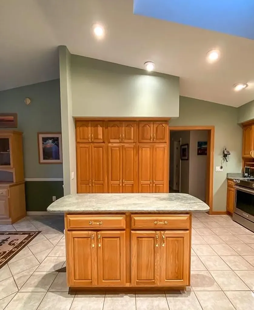 745 Western Avenue Hampden ME 04444