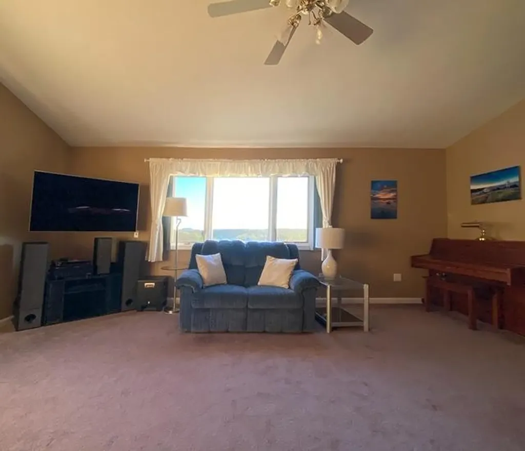 745 Western Avenue Hampden ME 04444
