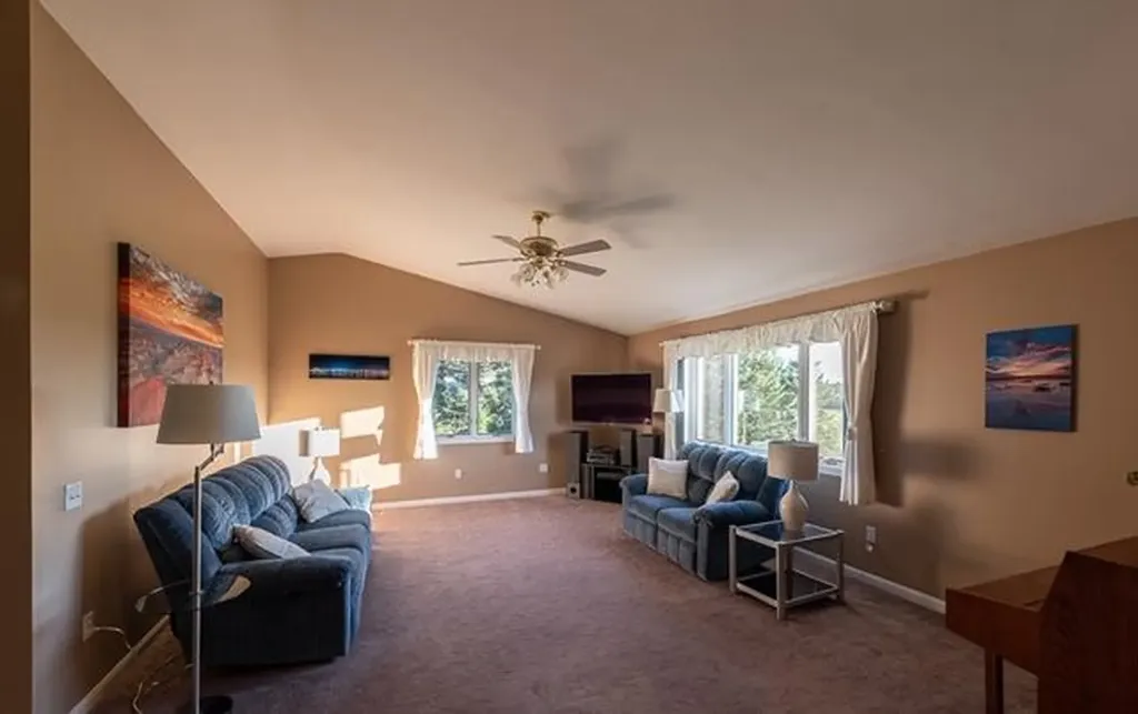 745 Western Avenue Hampden ME 04444