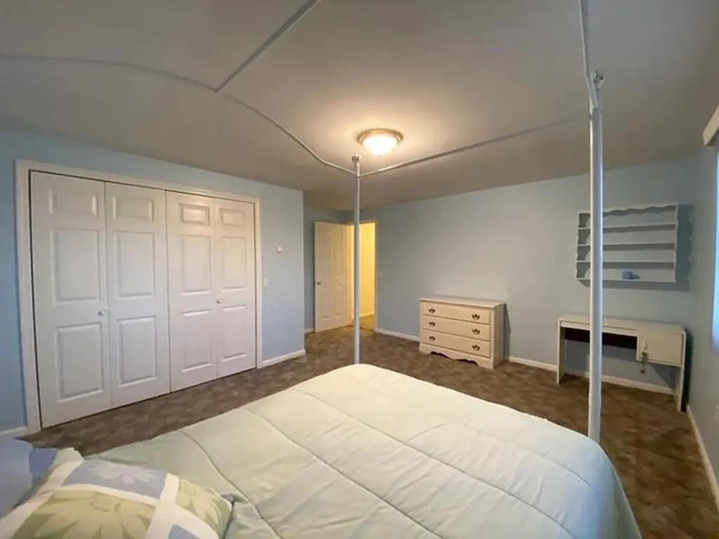 745 Western Avenue Hampden ME 04444