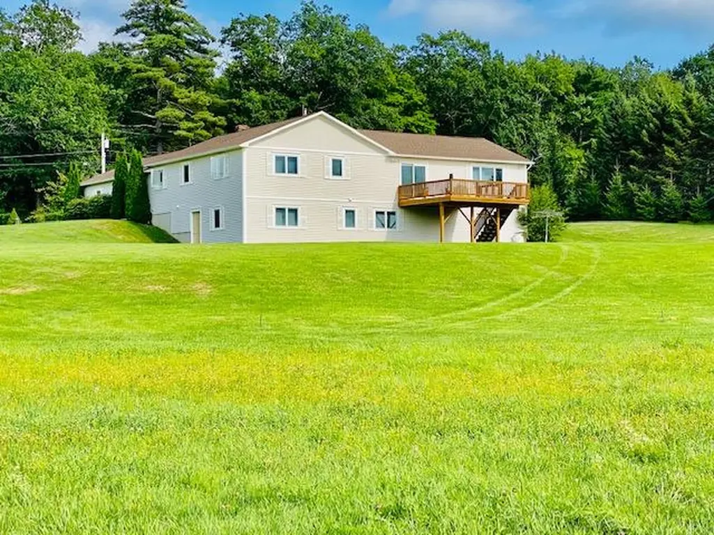 745 Western Avenue Hampden ME 04444