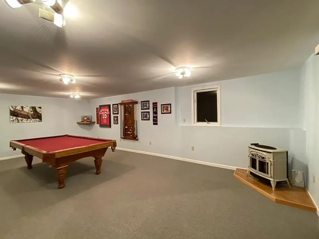 745 Western Avenue Hampden ME 04444