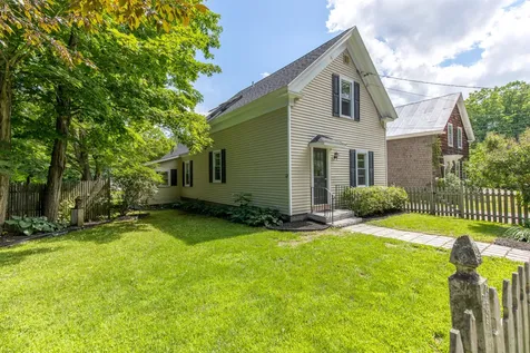 17 Cross Street Bridgton ME 04009