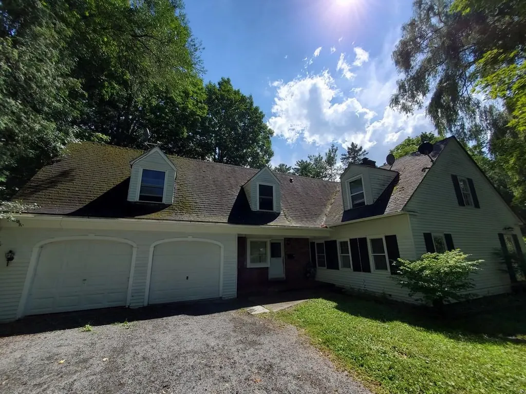 6 University Place Orono ME 04473