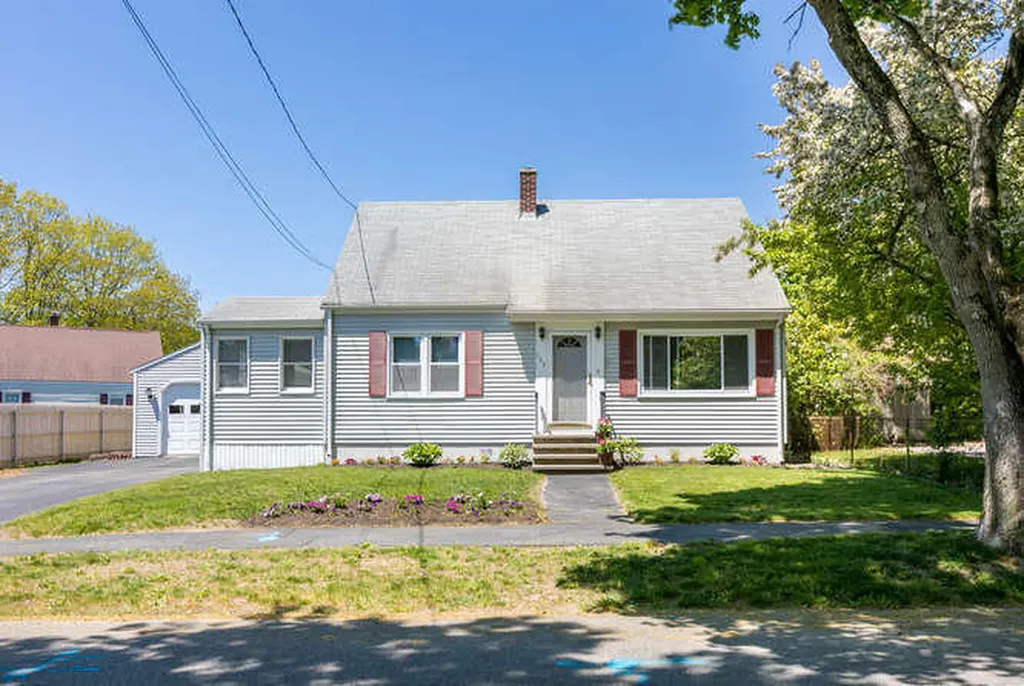 133 E Commonwealth Drive Portland ME 04103