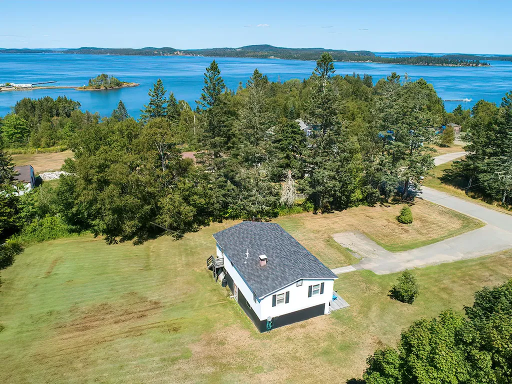 14 Harris Point Road Eastport ME 04631