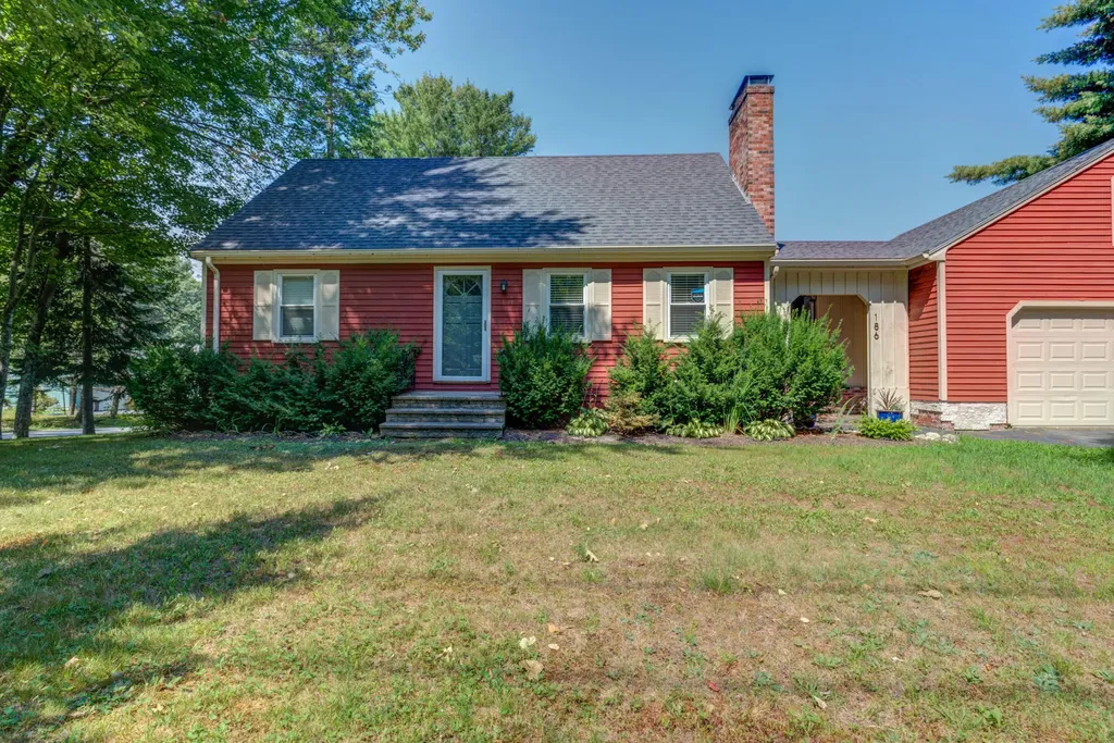 186 Payne Road Scarborough ME 04074