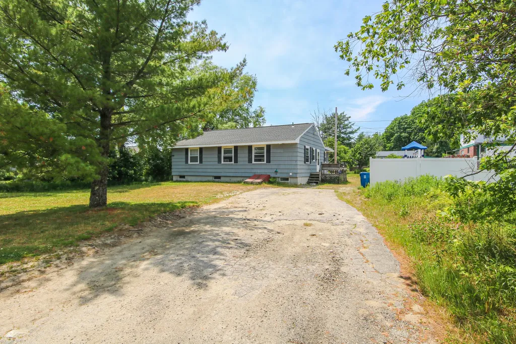 7 Humboldt Street Portland ME 04103