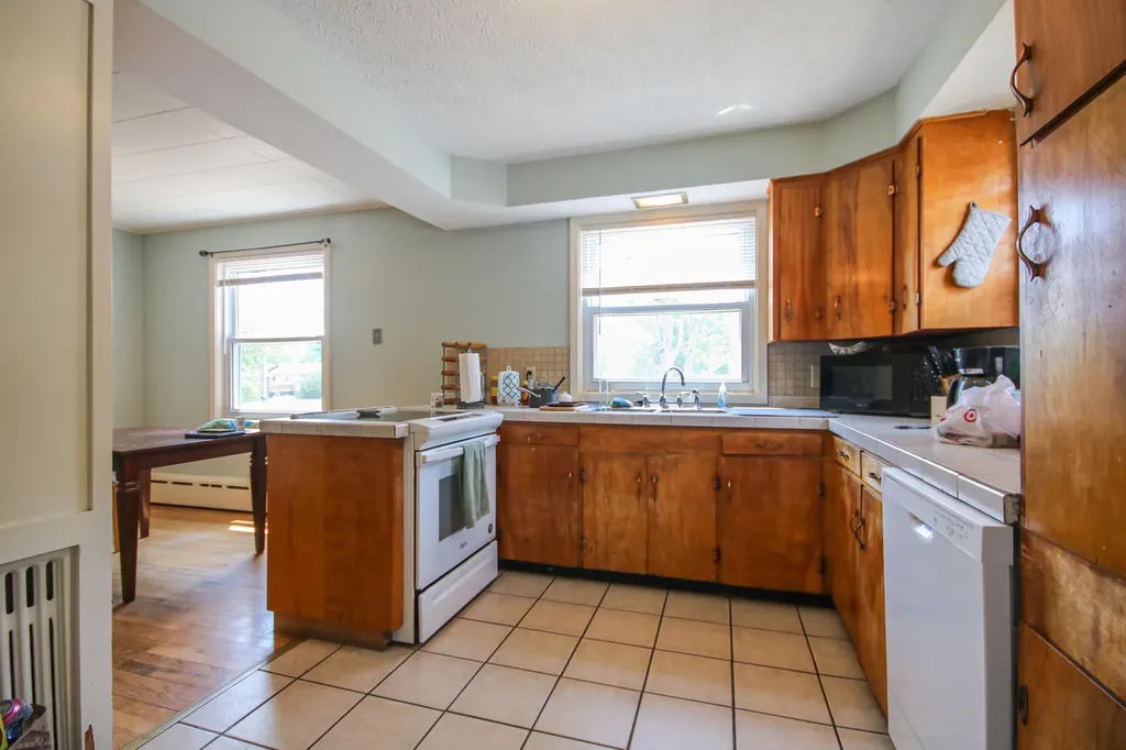 7 Humboldt Street Portland ME 04103