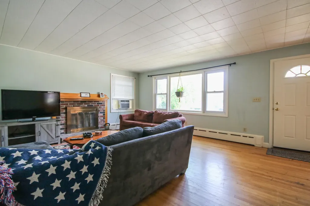 7 Humboldt Street Portland ME 04103