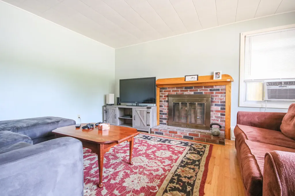 7 Humboldt Street Portland ME 04103