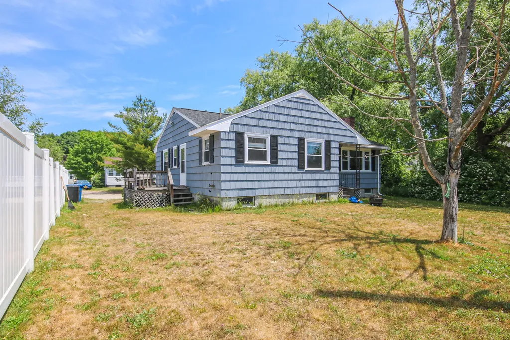 7 Humboldt Street Portland ME 04103